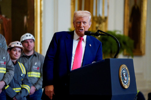 Trump says US taking in $2 billion a day from tariffs