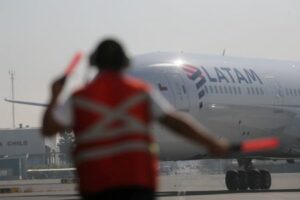 Chile’s LATAM Airlines swings to profit, beating estimates as passenger traffic grows