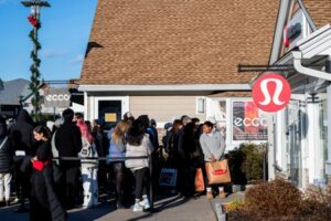 US Black Friday sales rise 2.5% -Mastercard Spendingpulse