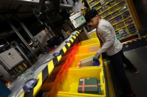 More US shoppers tack on buy now, pay later debt for Cyber Monday