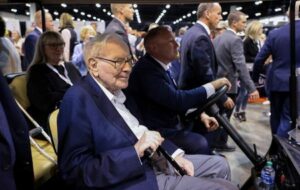Buffett talks succession and Berkshire’s future at annual meeting