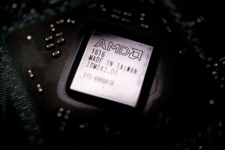 tagreuters.com2024binary_LYNXNPEK2401Y-VIEWIMAGE